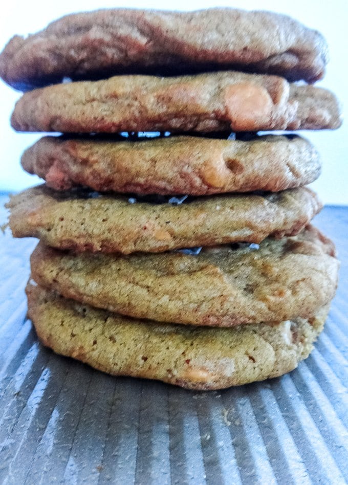Cookie Butter Butterscotch Cookies - nutty, buttery, and spices with fall flavors. www.sweetcayenne.com