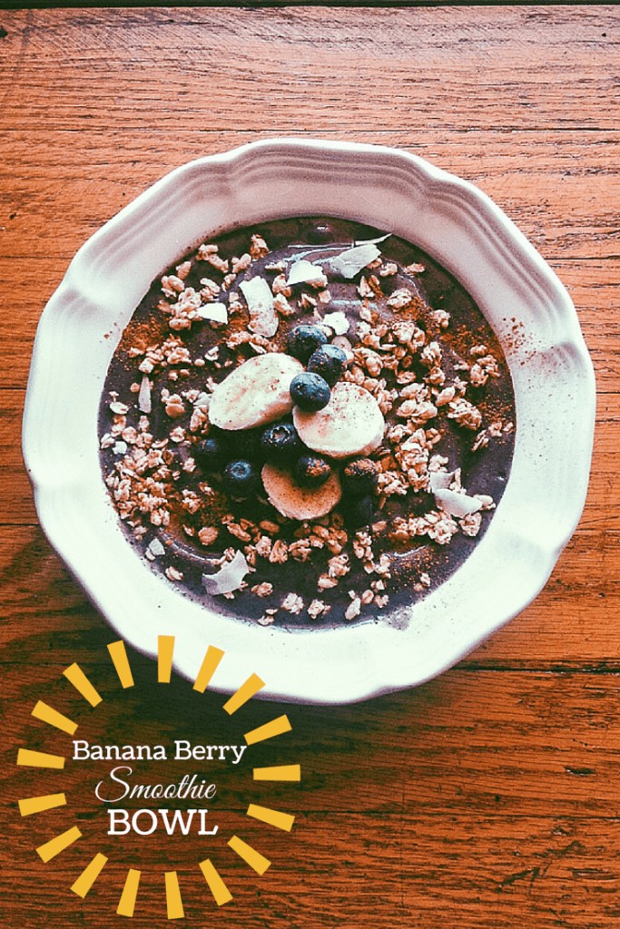 Banana Berry Smoothie Bowl