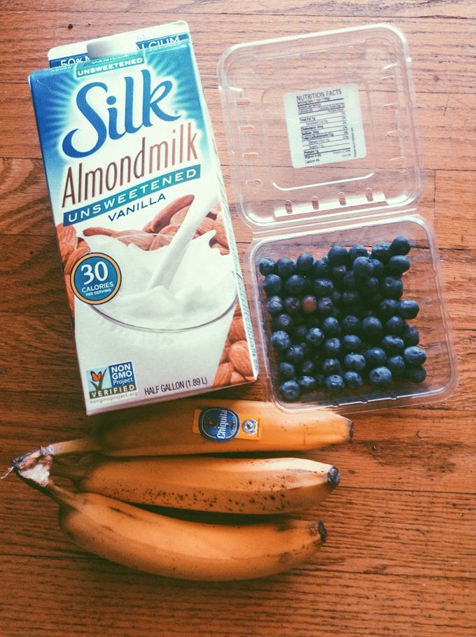 Banana Berry Smoothie Bowl