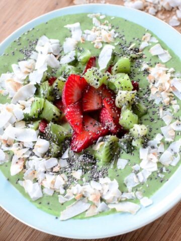 Kiwi Strawberry Matcha Smoothie Bowl