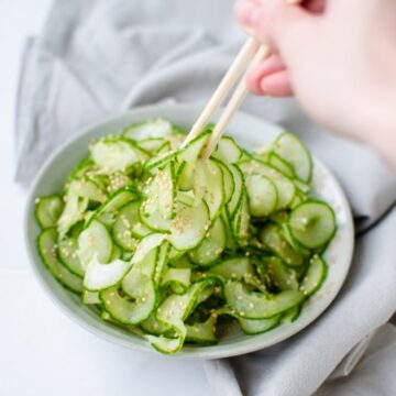 This refreshing spiralized cucumber sunomono salad can be ready in under 5 minutes and is the perfect, EASY side dish to serve with fish or other grilled meats.