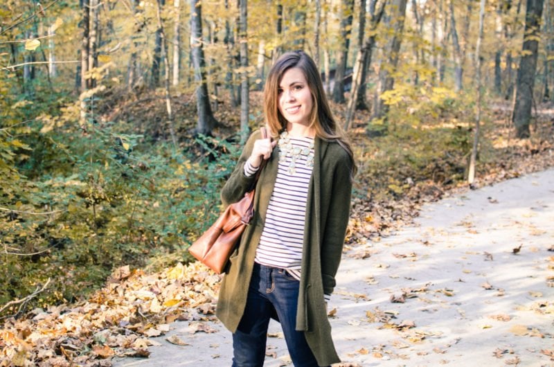 My favorite fall clothing basics for chic style that's easy to wear and mix and match. Oversize cardigan, dark wash denim, cognac tote, striped tee, cognac booties. 