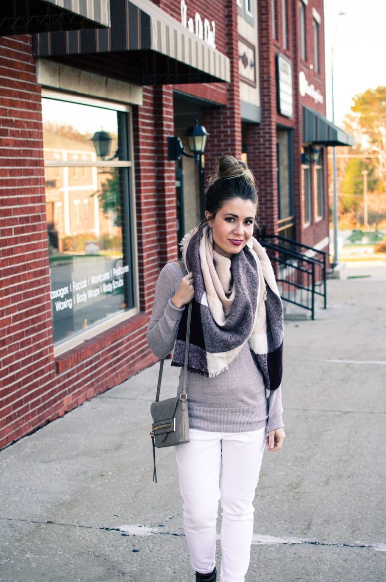 Yes, you can wear white jeans after Labor Day! This look features neutral taupe + white jeans + and a blanket scarf for crisp fall weather!