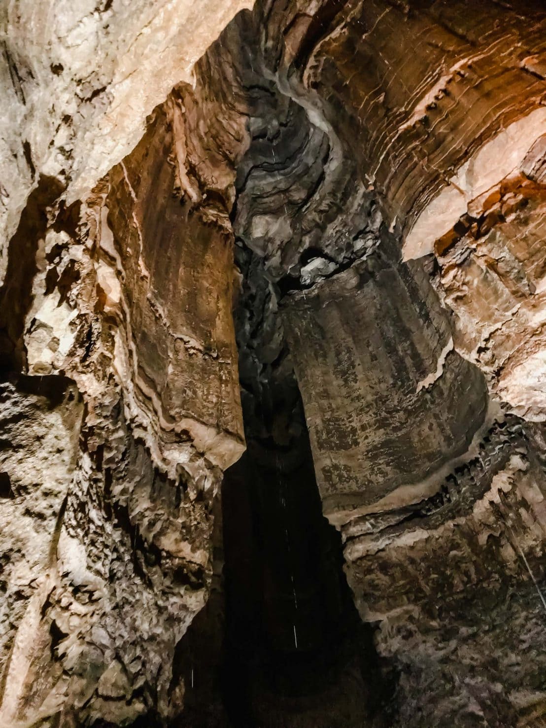 A guide to day trips from Nashville featuring Mammoth Cave National Park in KY. 